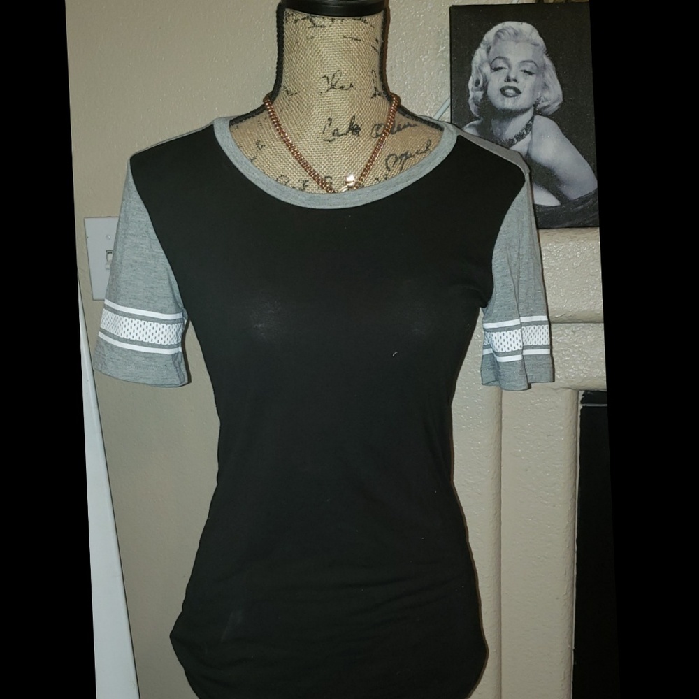 Cute black top